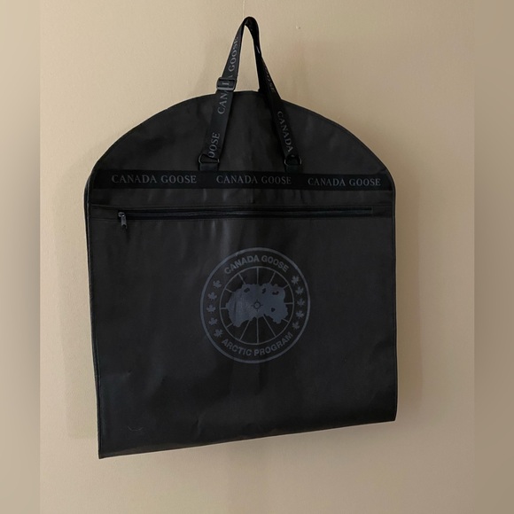 Canada Goose Garment Bag - Picture 2 of 4